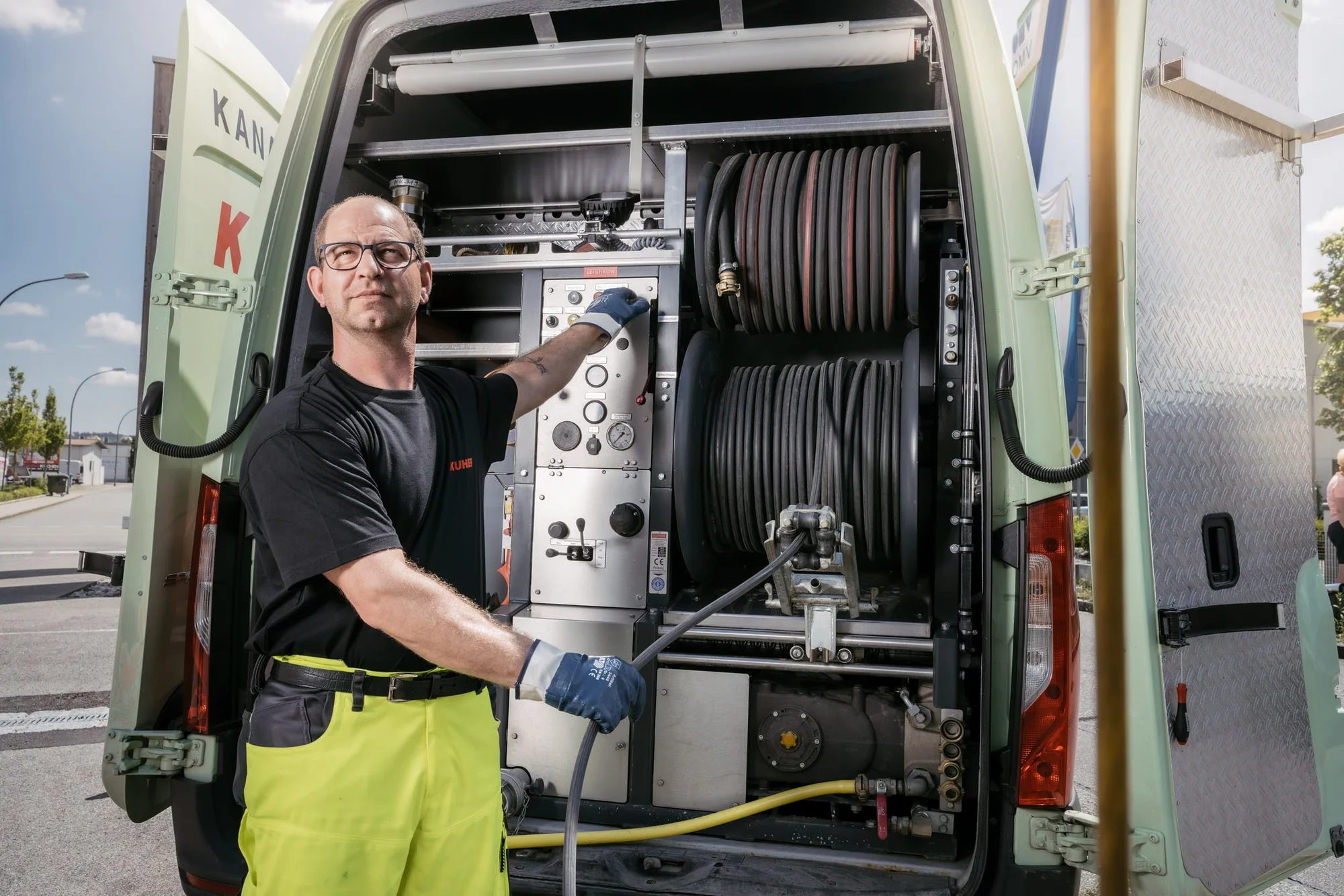 Leistungen mit Betonblöcken L Steinen und Sichtschutz aus Beton